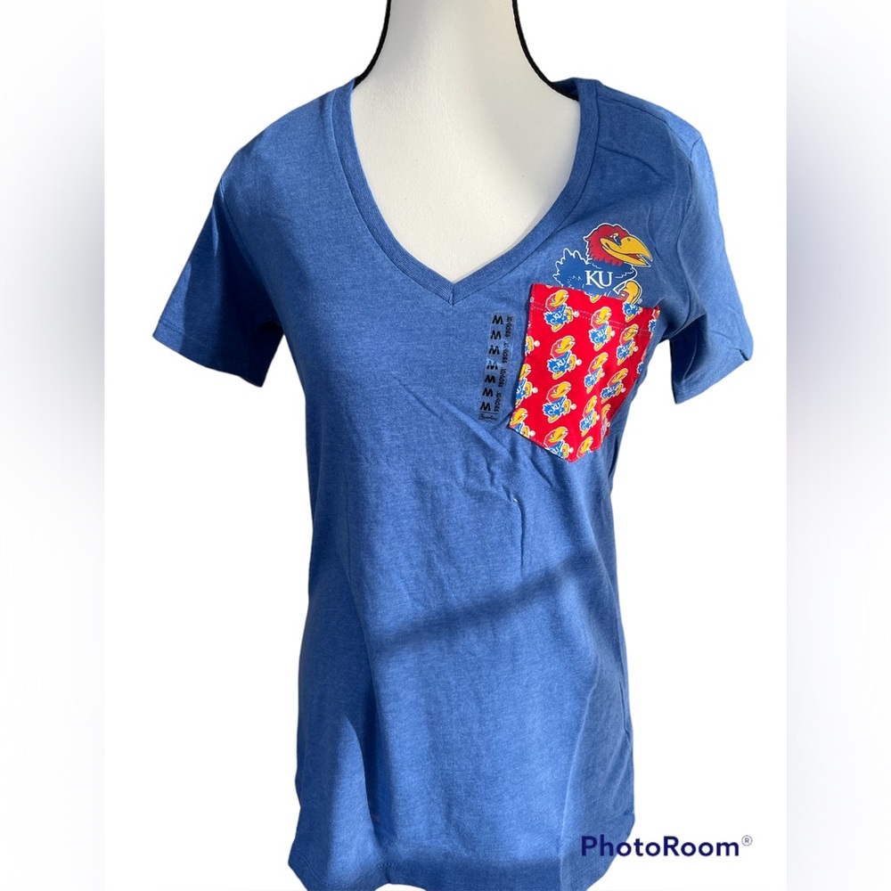 Kansas Jayhawks tee beautiful detailing on pocket KU shirt small medium …